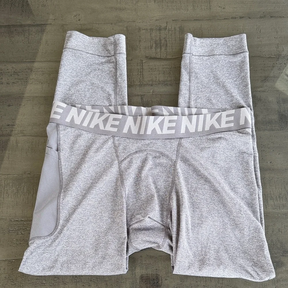 Nike Men’s Dri-Fit Gray Fitness Tights Workout‎ Leggings Logo Waistband. Size M